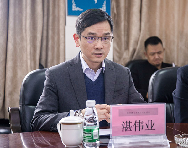 保時(shí)捷(中國(guó))汽車銷售有限公司人才學(xué)院院長(zhǎng)湛偉業(yè)